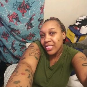 Meet your Posher, Latasha